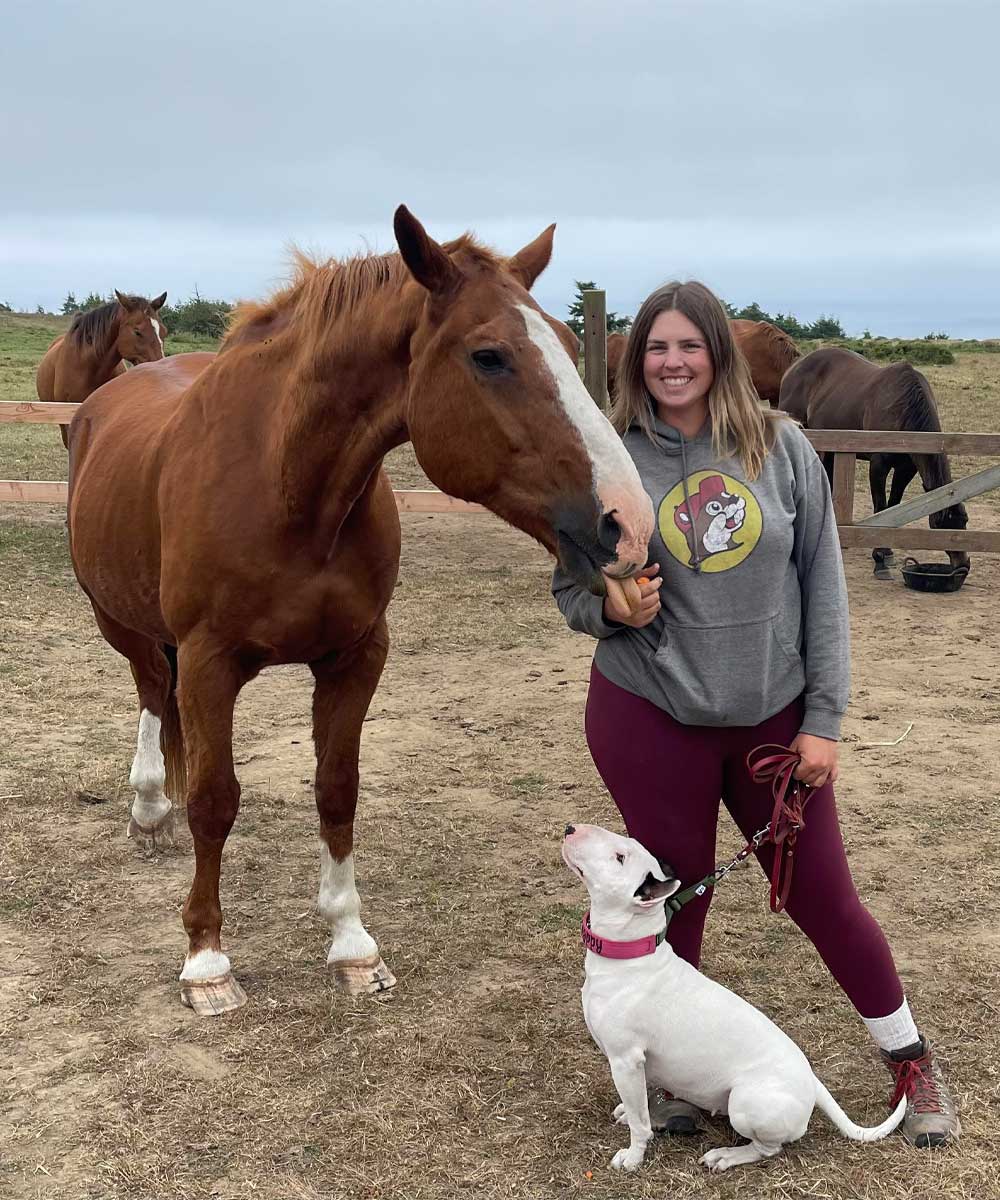 Julianna Receptionist Veterinary Assistant